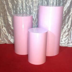 Pink round plinths set of 3